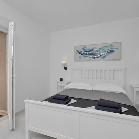 Apartment Lotte With Private Pool In The City Center! Makarska Bilik gambar