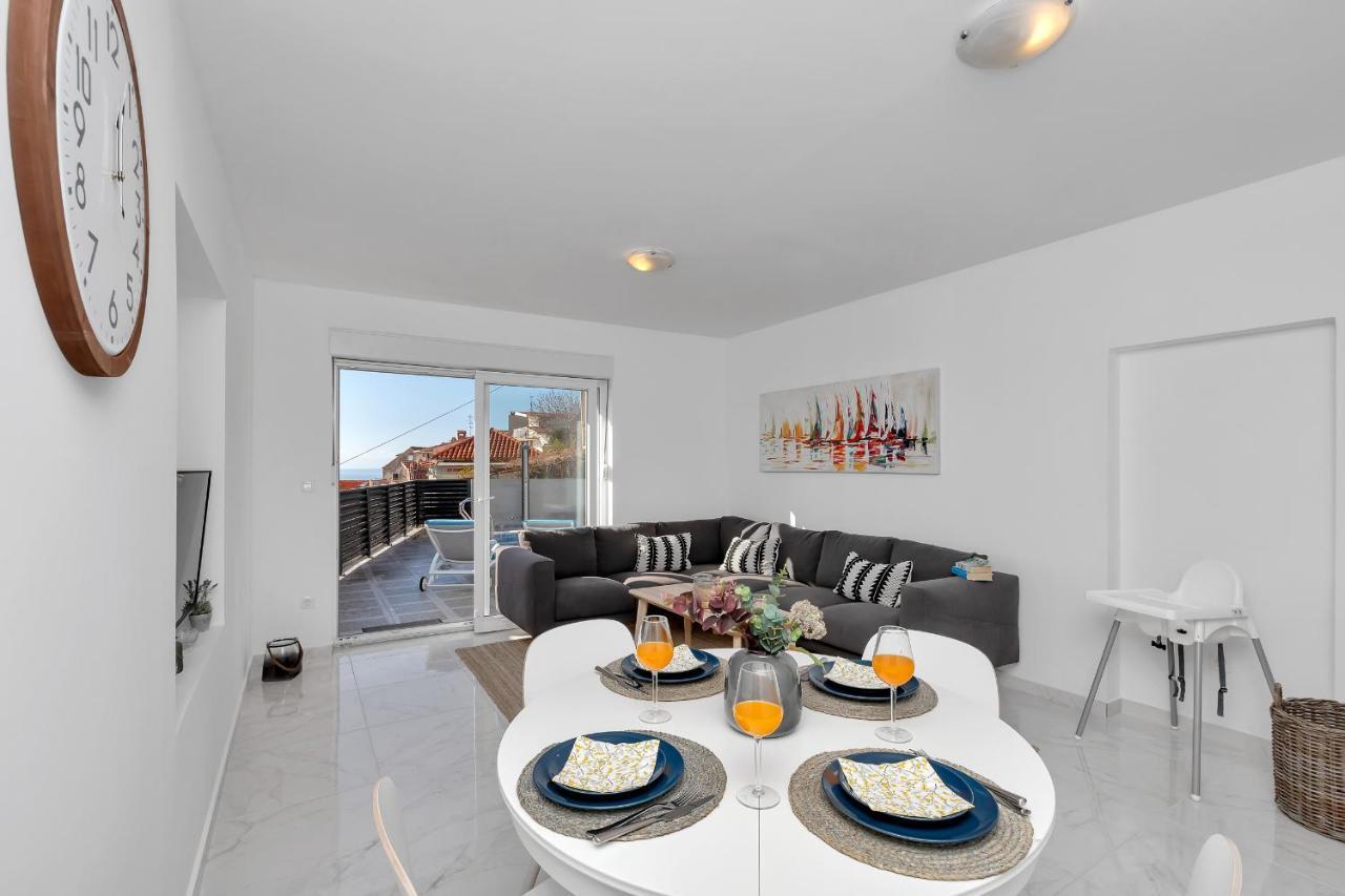 Apartment Lotte With Private Pool In The City Center! Makarska Luaran gambar