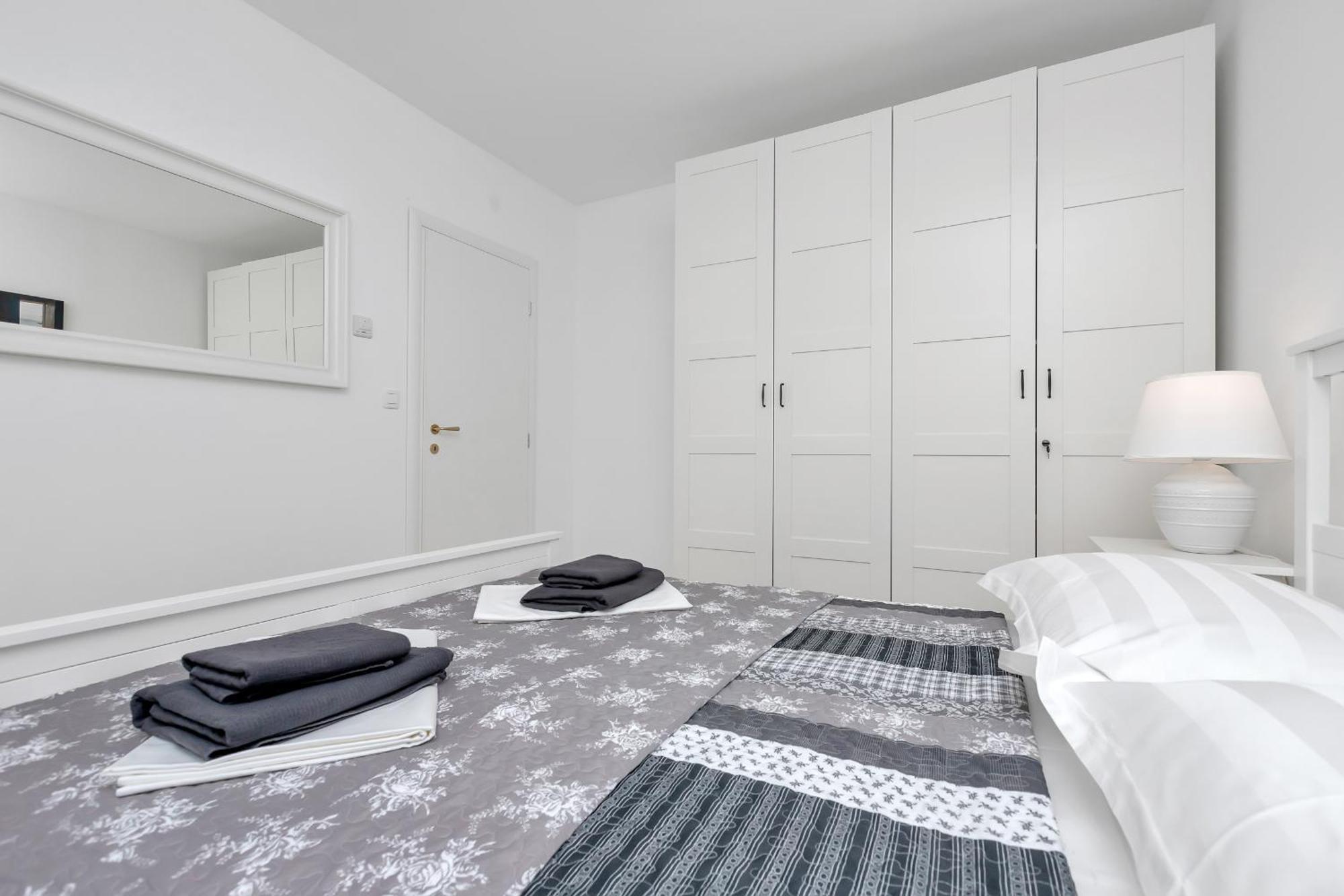 Apartment Lotte With Private Pool In The City Center! Makarska Bilik gambar
