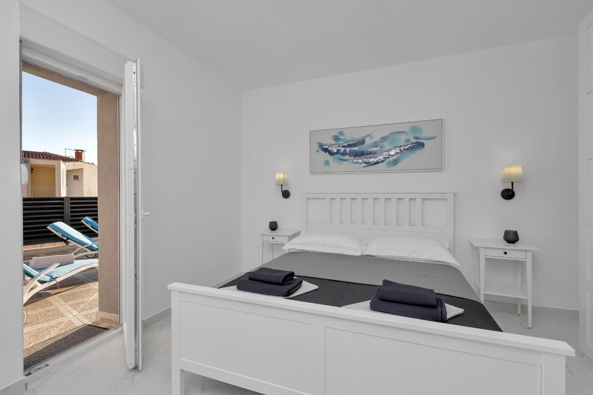 Apartment Lotte With Private Pool In The City Center! Makarska Bilik gambar